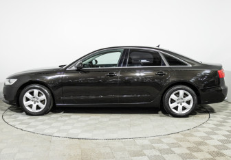 Подержанный автомобиль Audi A6 Sedan 2014 года (8 фото)
