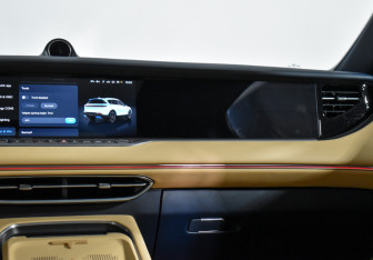 Подержанный автомобиль Voyah Free 2023 года (16 фото)