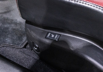 Подержанный автомобиль Nissan GT-R 2011 года (18 фото)