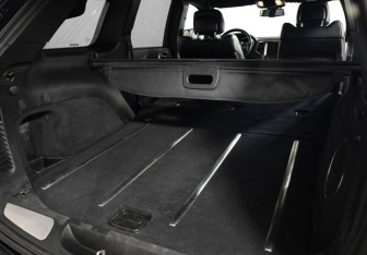 Подержанный автомобиль Jeep Grand Cherokee 2014 года (32 фото)