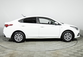 Подержанный автомобиль Hyundai Solaris Sedan 2018 года (4 фото)