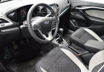 Подержанный автомобиль LADA (ВАЗ) Vesta Sedan 2019 года (10 фото)