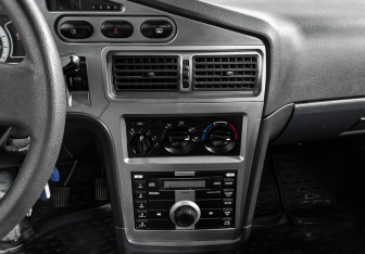 Подержанный автомобиль Daewoo Nexia Sedan 2012 года (16 фото)