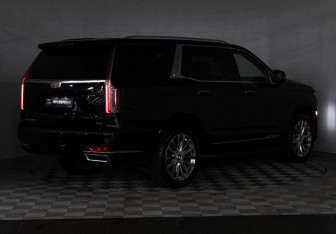 Подержанный автомобиль Cadillac Escalade Suv 2021 года (35 фото)
