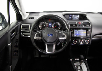 Подержанный автомобиль Subaru Forester Suv 2016 года (9 фото)