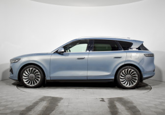 Подержанный автомобиль Voyah Free 2023 года (8 фото)