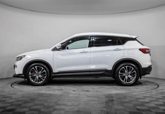 Подержанный автомобиль Geely Coolray 2023 года (8 фото)