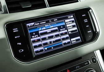 Подержанный автомобиль Land Rover Range Rover Sport 2013 года (16 фото)