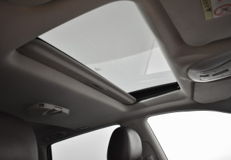 Подержанный автомобиль Infiniti QX60 2018 года (15 фото)