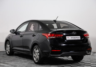 Подержанный автомобиль Hyundai Solaris Sedan 2017 года (7 фото)