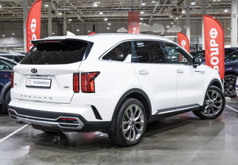 Подержанный автомобиль Kia Sorento 2020 года (6 фото)
