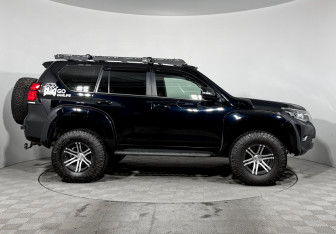 Подержанный автомобиль Toyota Land Cruiser Prado 2018 года (4 фото)
