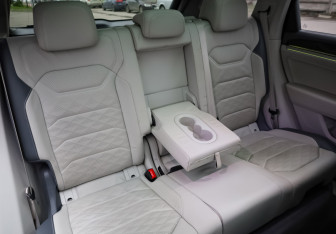 Подержанный автомобиль Volkswagen Touareg 2021 года (28 фото)