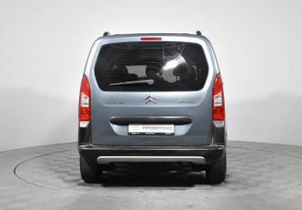 Подержанный автомобиль Citroen Berlingo 2011 года (6 фото)