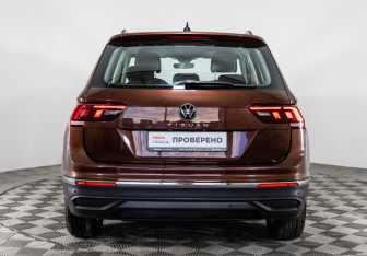 Подержанный автомобиль Volkswagen Tiguan 2020 года (6 фото)