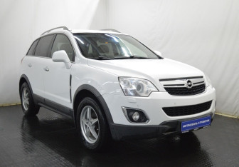 Подержанный автомобиль Opel Antara 2012 года (3 фото)