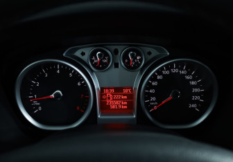 Подержанный автомобиль Ford Focus Hatchback 2008 года (11 фото)