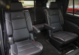 Подержанный автомобиль Cadillac Escalade Suv 2022 года (36 фото)