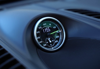 Подержанный автомобиль Porsche Cayenne 2015 года (15 фото)