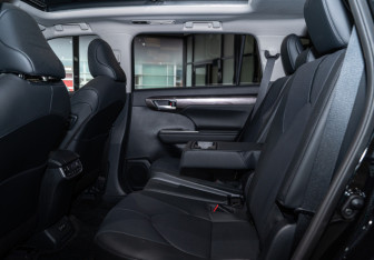 Новый Toyota Highlander 2026 (14 фото)