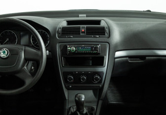 Подержанный автомобиль Skoda Octavia Liftback 2012 года (14 фото)