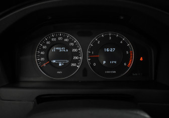 Подержанный автомобиль Volvo XC70 2008 года (16 фото)