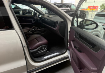 Новый Porsche Cayenne 2025 (8 фото)