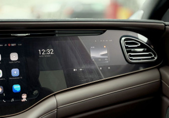 Подержанный автомобиль Exeed VX 2023 года (17 фото)