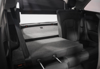 Подержанный автомобиль Audi A1 2012 года (22 фото)