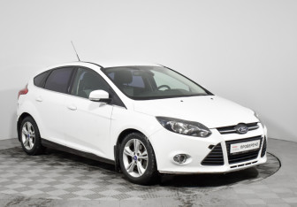 Подержанный автомобиль Ford Focus Hatchback 2013 года (3 фото)