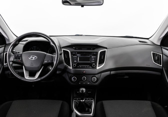 Подержанный автомобиль Hyundai Creta 2018 года (10 фото)
