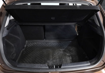 Подержанный автомобиль Kia Ceed Hatchback 2013 года (29 фото)