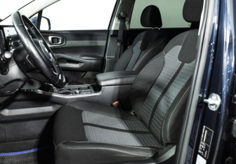 Подержанный автомобиль Kia Sorento 2021 года (17 фото)