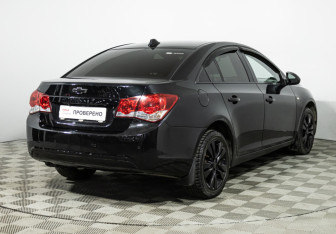Подержанный автомобиль Chevrolet Cruze Sedan 2013 года (5 фото)
