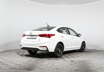 Подержанный автомобиль Hyundai Solaris Sedan 2017 года (5 фото)