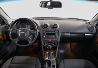 Подержанный автомобиль Audi A3 Hatchback 2008 года (9 фото)