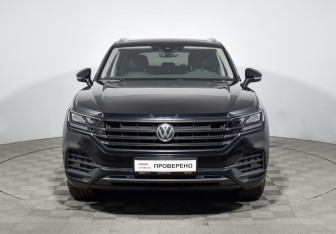 Подержанный автомобиль Volkswagen Touareg 2018 года (2 фото)
