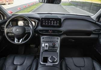 Подержанный автомобиль Hyundai Santa Fe 2021 года (11 фото)