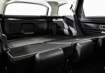 Подержанный автомобиль Land Rover Discovery Sport 2017 года (24 фото)