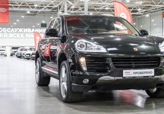 Подержанный автомобиль Porsche Cayenne 2007 года (4 фото)