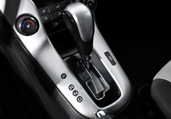 Подержанный автомобиль Chevrolet Cruze Sedan 2012 года (11 фото)