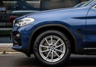 Подержанный автомобиль BMW X4 2019 года (10 фото)