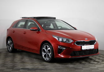 Подержанный автомобиль Kia Ceed Hatchback 2019 года (3 фото)