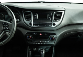 Подержанный автомобиль Hyundai Tucson 2017 года (14 фото)