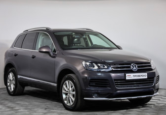 Подержанный автомобиль Volkswagen Touareg 2012 года (3 фото)