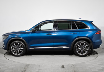 Подержанный автомобиль Geely Monjaro 2023 года (8 фото)