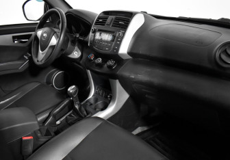 Подержанный автомобиль Lifan X60 2015 года (12 фото)