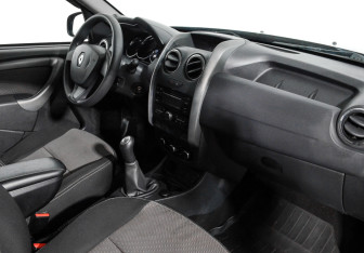 Подержанный автомобиль Renault Duster 2016 года (13 фото)