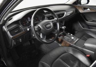 Подержанный автомобиль Audi A6 allroad 2013 года (9 фото)