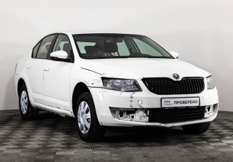 Подержанный автомобиль Skoda Octavia Liftback 2015 года (3 фото)